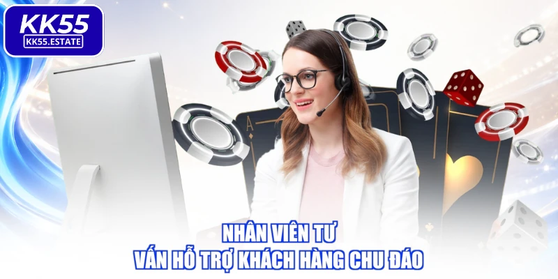 Nhân viên tư vấn hỗ trợ khách hàng chu đáo